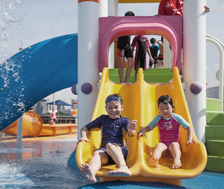 Kallang Wave Mall Water Playground