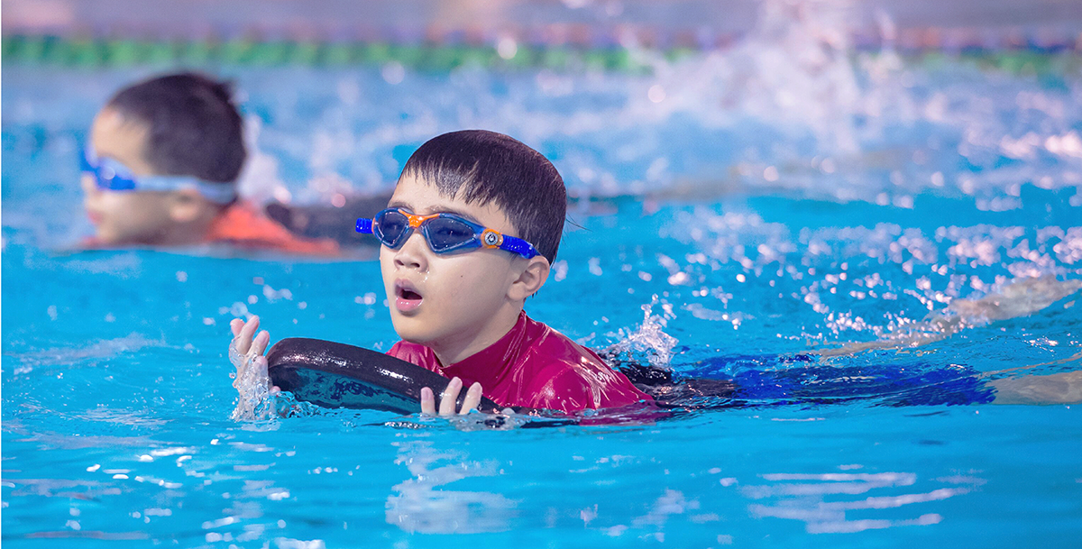 Kids Learn To Swim (Beginner / Intermediate)