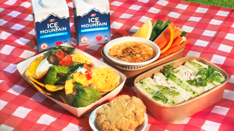 Countdown 2026 Picnic Box